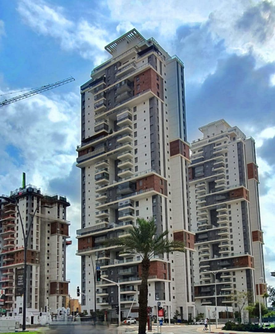 פרוייקט גראנד אביסרור